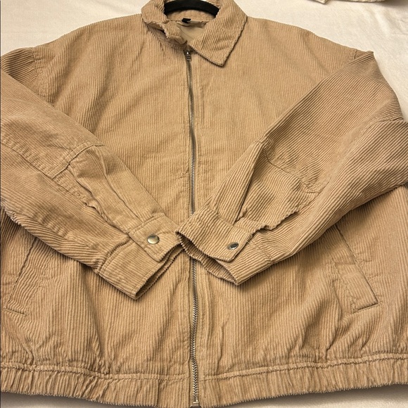 H&M Divided Loose Fit Tan Corduroy Boxy Jacket
Size S - Picture 6 of 8